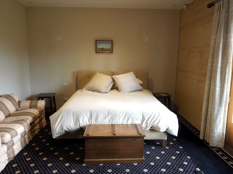 Sequoia Bedroom - Wheelchair Access - Luxury Accommodation